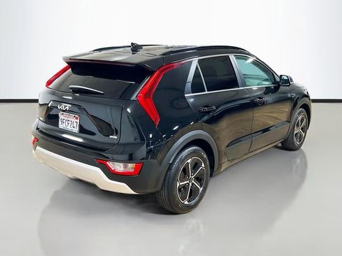 Certified 2023 Kia Niro EX image 7