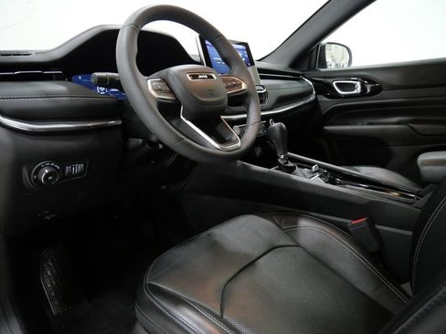 Used 2023 Jeep Compass High Altitude AWD/4WD image 12