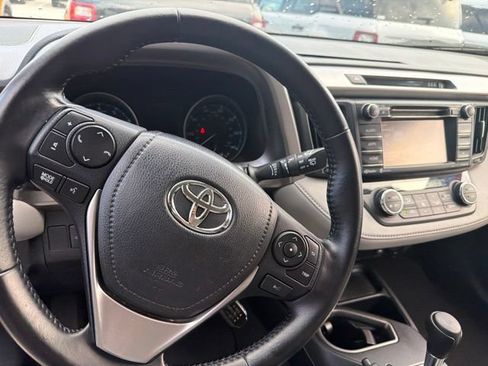 Used 2017 Toyota RAV4 XLE FWD image 14