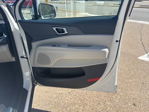 New 2026 Kia Carnival EX image 20