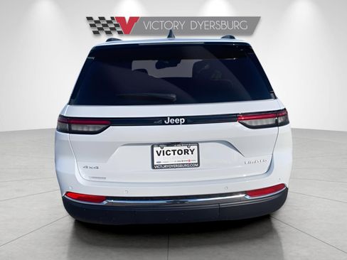 Used 2025 Jeep Grand Cherokee Limited image 7