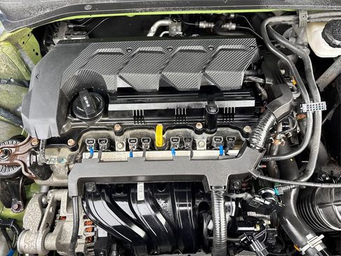 Used 2020 Hyundai Venue SEL w/ Convenience + Premium Package image 13