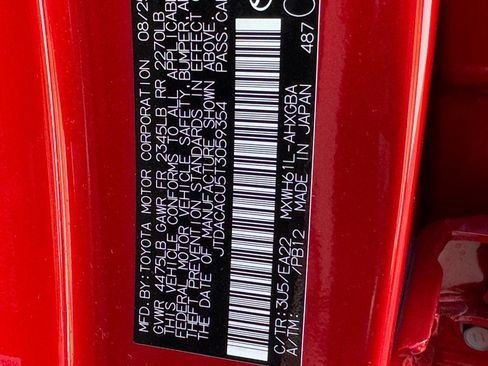New 2026 Toyota Prius Plug-In Hybrid FWD image 18