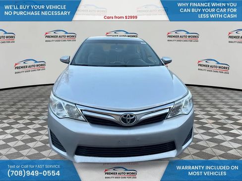 Used 2012 Toyota Camry LE image 2