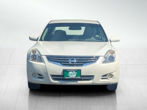 Used 2012 Nissan Altima 2.5 S w/ Convenience Pkg FWD image 2