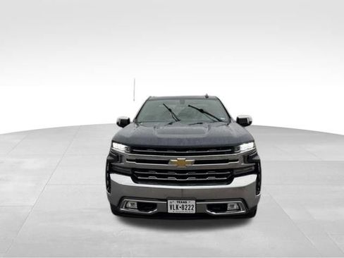 Used 2020 Chevrolet Silverado 1500 LTZ w/ Z71 Off-Road Package AWD/4WD image 8