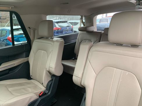 Used 2024 Ford Expedition Max Limited image 10