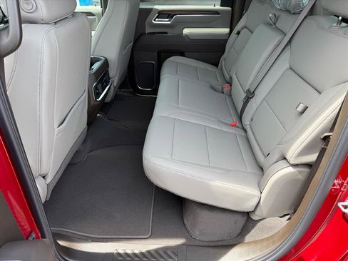 New 2026 GMC Sierra 2500 SLT w/ SLT Convenience Package image 8