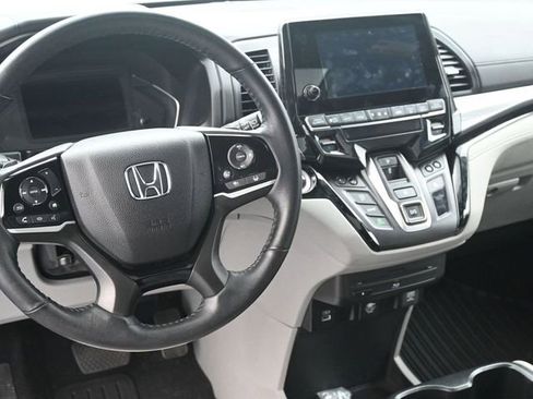 Used 2024 Honda Odyssey Elite image 25