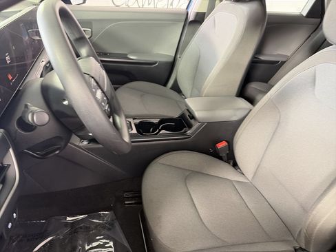Used 2025 Kia K4 FWD image 20