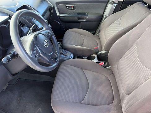 Used 2012 Kia Soul FWD image 5