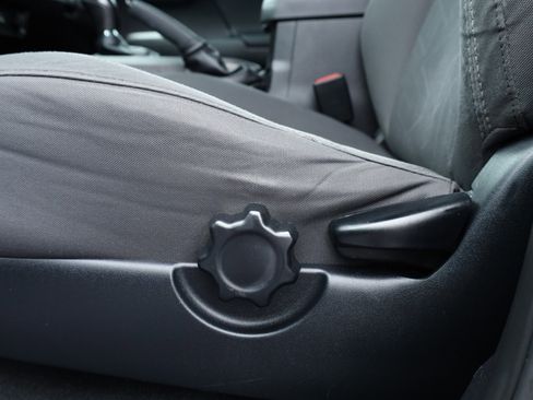 Used 2016 Toyota Tacoma SR5 image 36