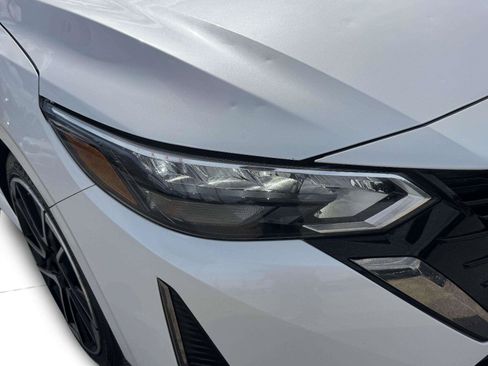Used 2024 Nissan Sentra SR w/ SR Premium Package FWD image 11