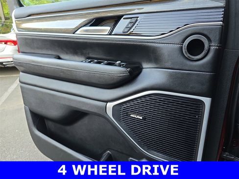 Used 2022 Jeep Wagoneer Series II image 29