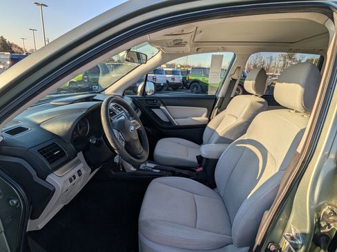 Used 2014 Subaru Forester 2.5i Premium image 14