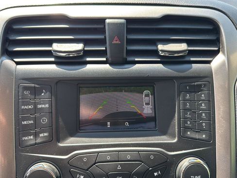 Used 2018 Ford Fusion SE FWD image 18