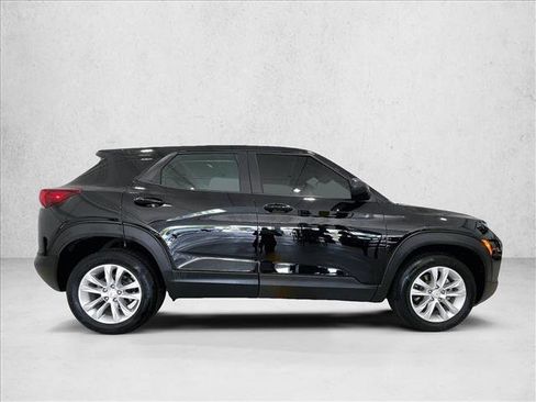Used 2023 Chevrolet TrailBlazer LS FWD image 5