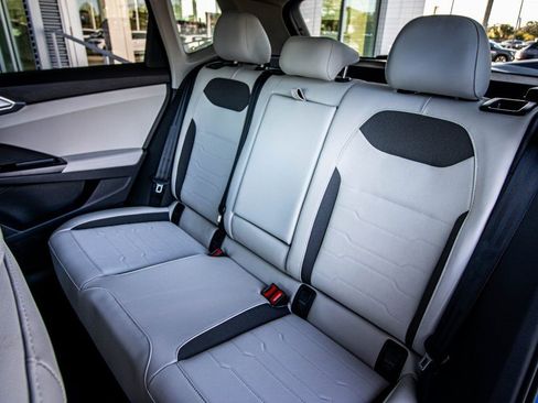 New 2026 Volkswagen Taos SE FWD image 49