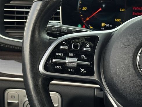 Used 2021 Mercedes-Benz GLS 450 4MATIC image 12