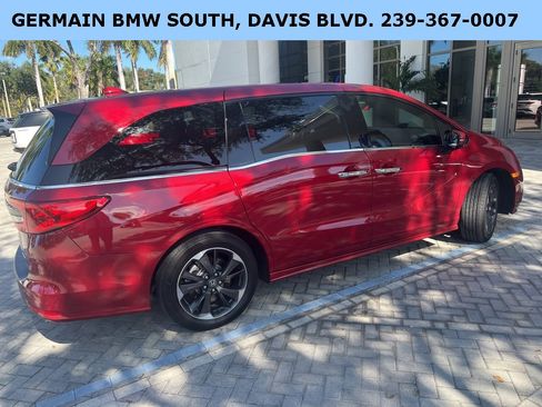 Used 2024 Honda Odyssey Elite image 5