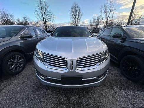 Used 2018 Lincoln MKX Reserve image 27