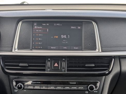 Used 2019 Kia Optima LX image 17