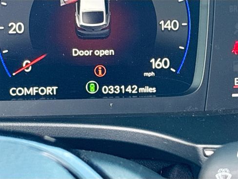 Used 2024 Acura Integra A-Spec image 12