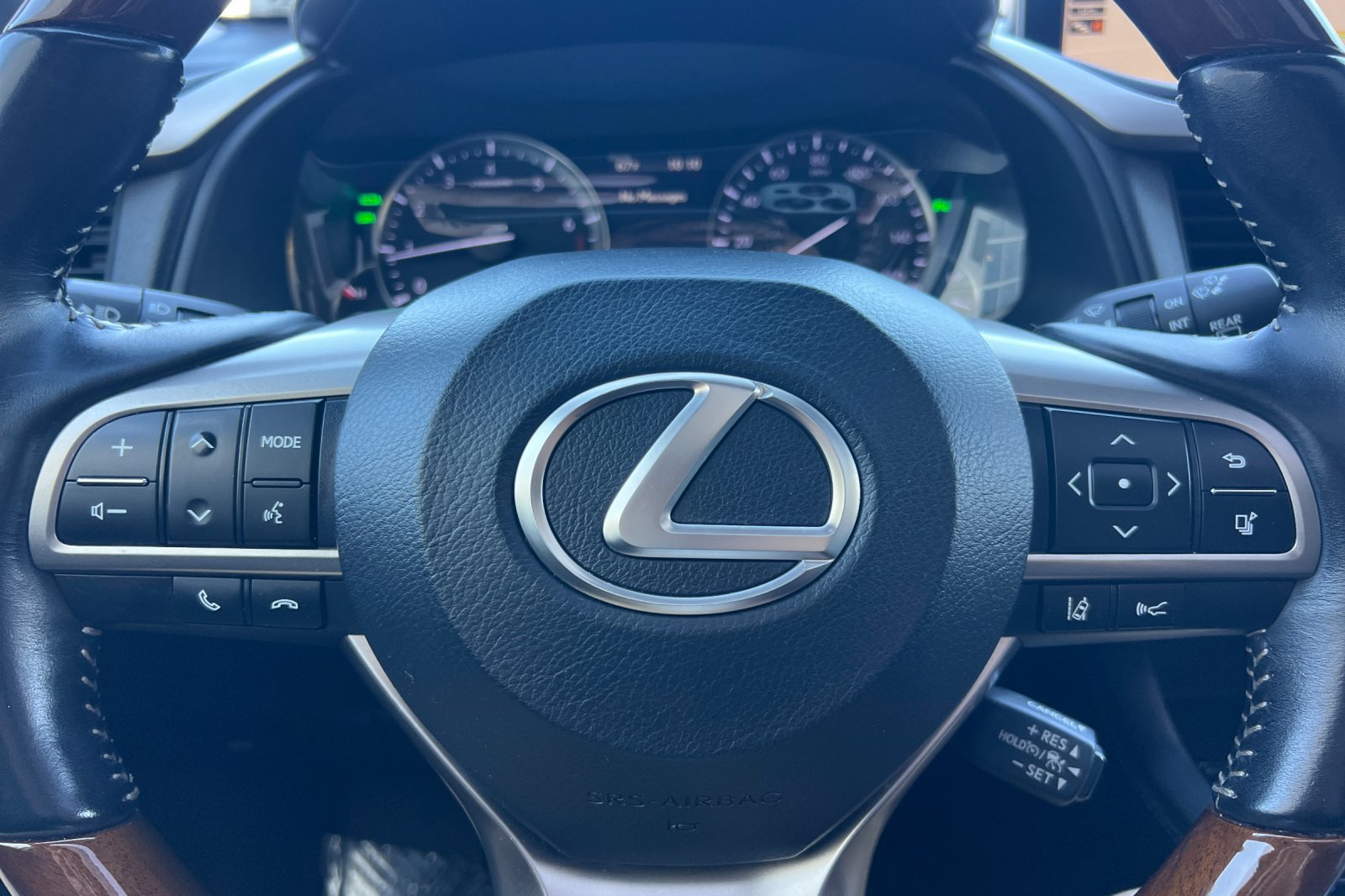 Used 2018 Lexus RX 350L FWD image 24