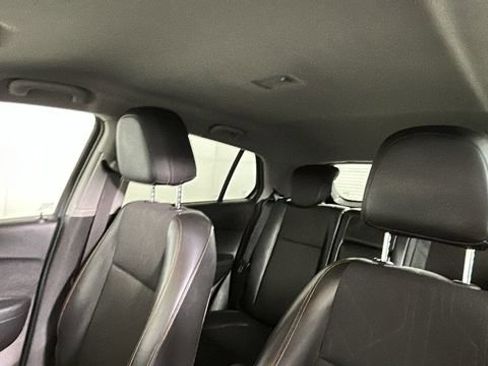 Used 2017 Chevrolet Trax LT w/ LT Convenience Package FWD image 13