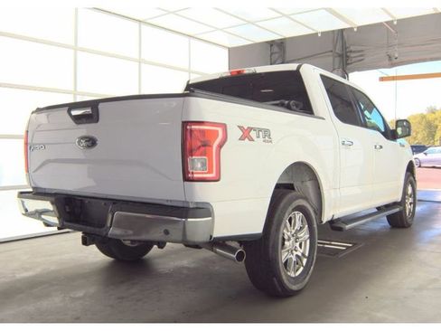 Used 2017 Ford F150 XLT w/ Equipment Group 302A Luxury AWD/4WD image 5