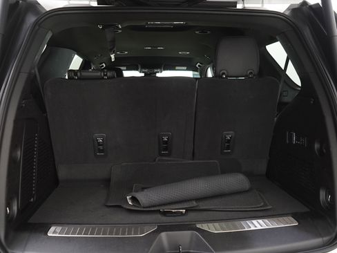 Used 2025 GMC Yukon Denali AWD/4WD image 20