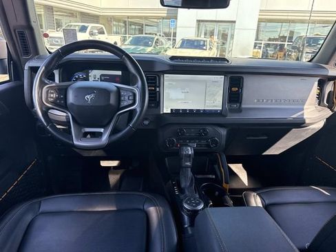 Used 2024 Ford Bronco Badlands w/ Sasquatch Package AWD/4WD image 17