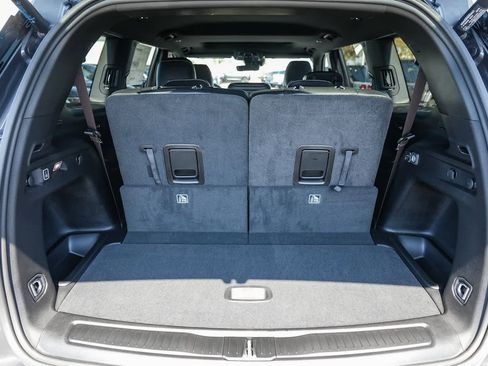 New 2025 Jeep Grand Cherokee L Altitude image 11