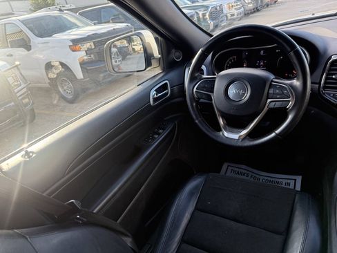 Used 2021 Jeep Grand Cherokee Laredo X RWD image 19