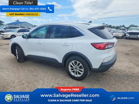 Used 2022 Ford Escape SE FWD image 3