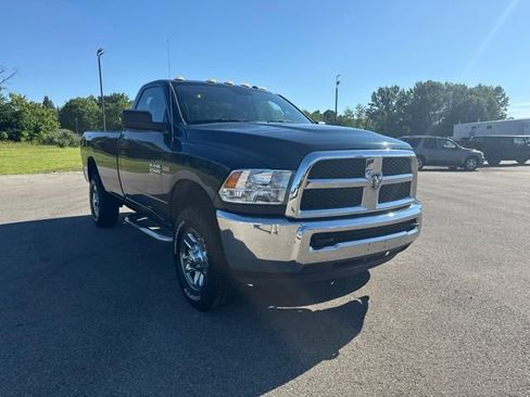 Used 2018 RAM 2500 Tradesman w/ Chrome Appearance Group AWD/4WD image 7