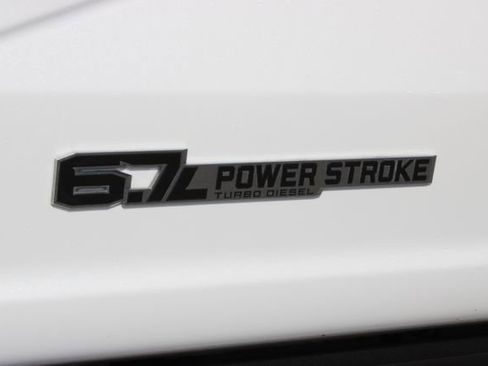 Used 2023 Ford F450 Lariat image 22