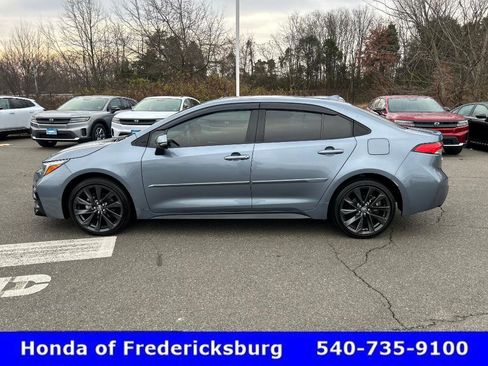 Used 2024 Toyota Corolla SE image 3