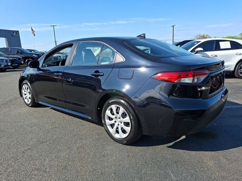 Used 2024 Toyota Corolla LE FWD image 7