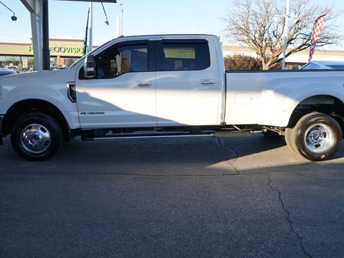 Used 2019 Ford F350 Lariat w/ Lariat Ultimate Package image 11