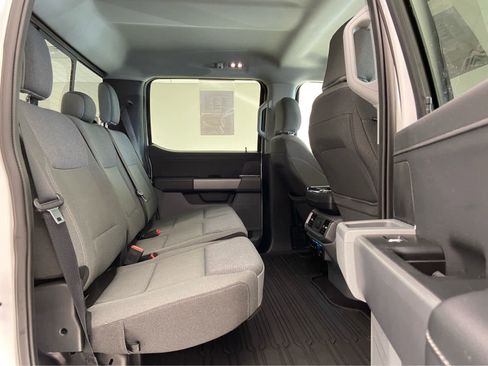 Used 2025 Ford F150 XLT w/ Equipment Group 302A MID image 15