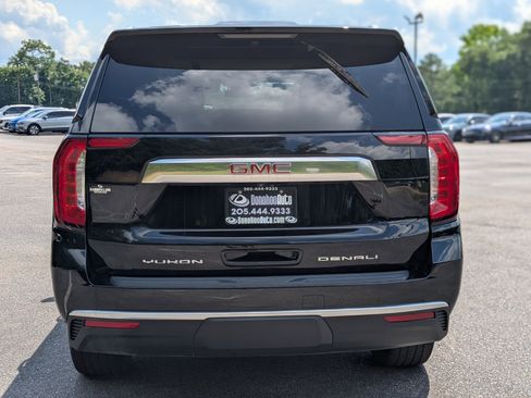 Used 2023 GMC Yukon XL Denali RWD image 8