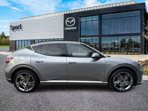 Used 2024 Genesis GV60 Performance AWD/4WD image 2