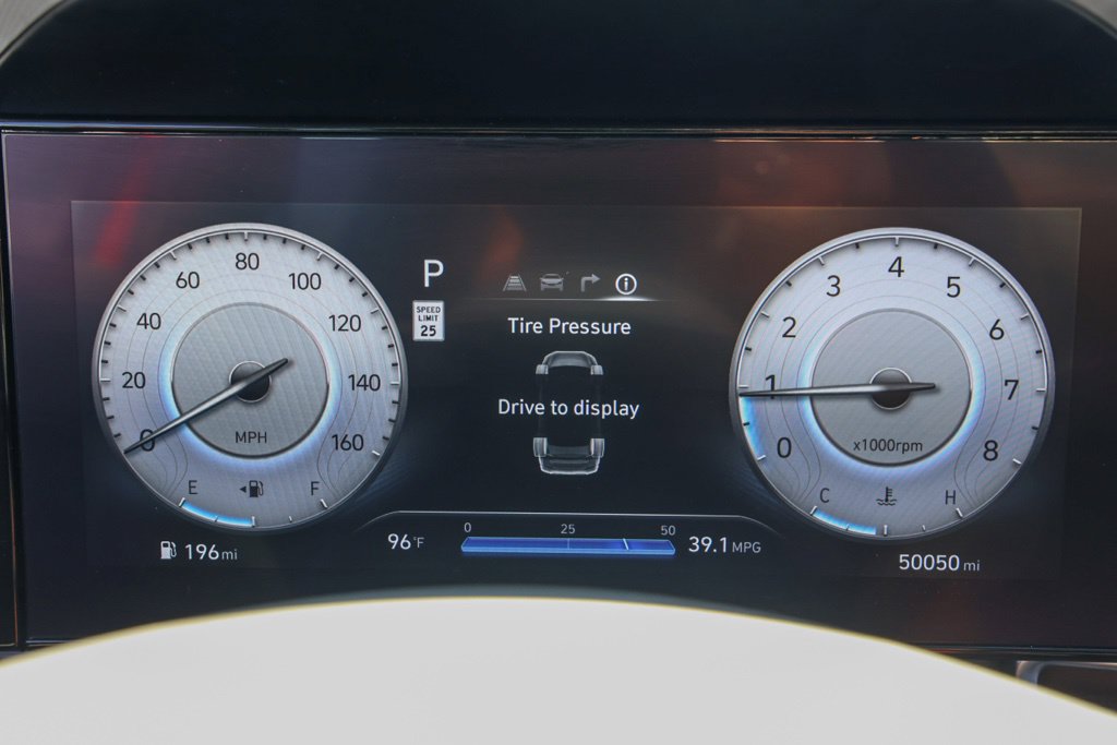 Used 2024 Hyundai Elantra SEL FWD image 27