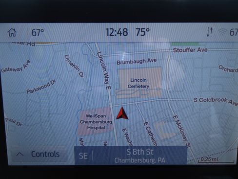 Used 2023 Ford Explorer XLT w/ Equipment Group 202A AWD/4WD image 17