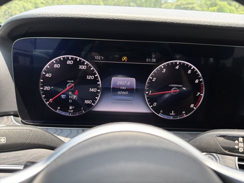 Used 2020 Mercedes-Benz E 350 Sedan image 29