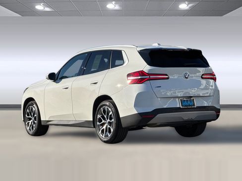 Used 2025 BMW X3 xDrive30i w/ Premium Package image 3