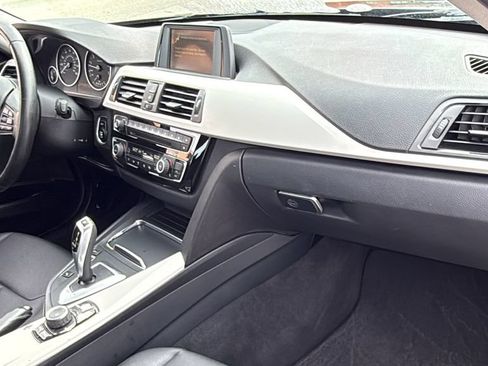 Used 2017 BMW 320i Sedan RWD image 38