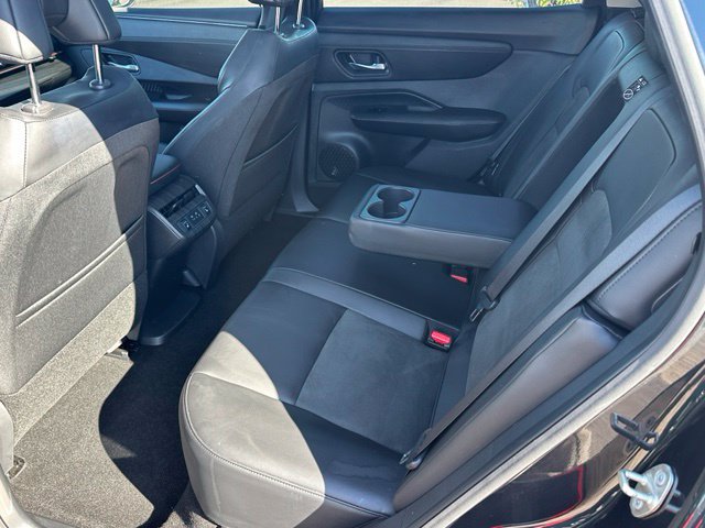 Used 2024 Nissan Ariya AWD image 14