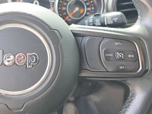 Used 2018 Jeep Wrangler Unlimited Sport S AWD/4WD image 15